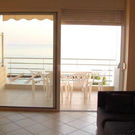 Iason Apartment Loutsa  Exterior photo