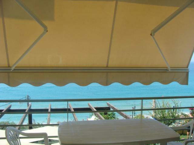 Iason Apartment Loutsa  Exterior photo